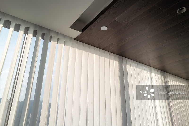 窗帘的低角度照片图片素材