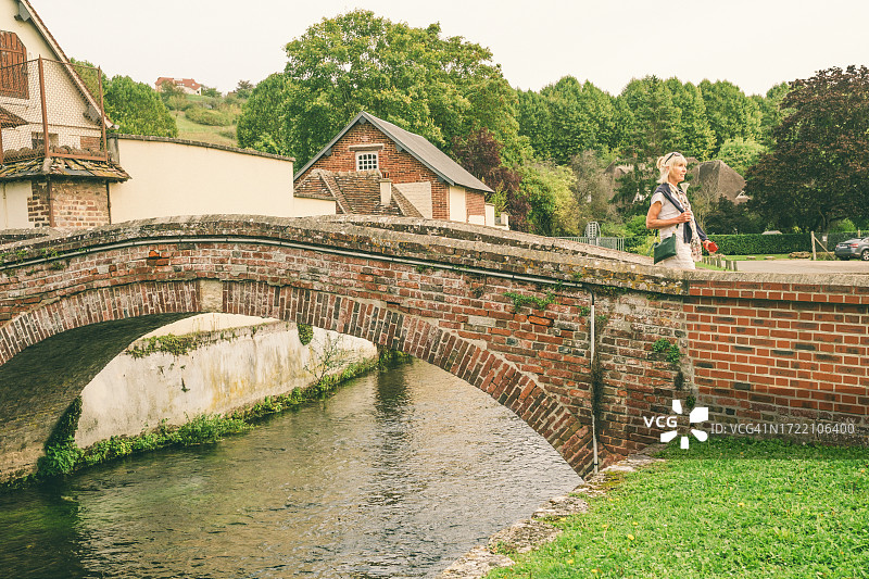 比茹桥，法国埃夫勒图片素材
