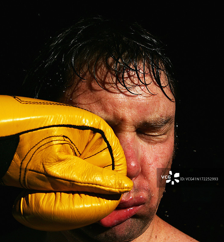 面部受击图片素材