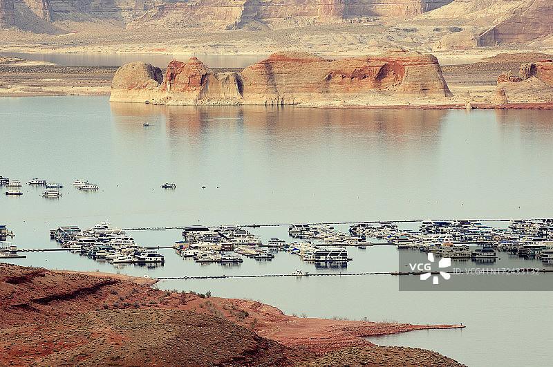 美国亚利桑那州鲍威尔湖的日光景观图片素材