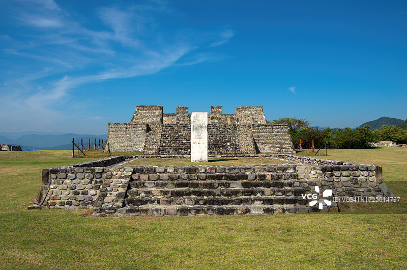 墨西哥莫雷洛斯州索奇卡尔科双字形石碑广场图片素材