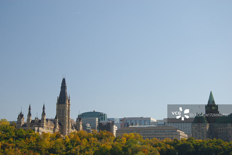 加拿大安大略省渥太华，初秋的国会大厦图片素材