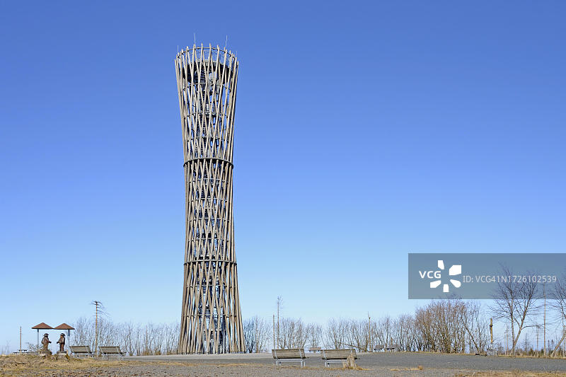 洛尔梅克塔，蓝天，阿恩斯贝格森林自然公园，德国北莱茵-威斯特法伦图片素材