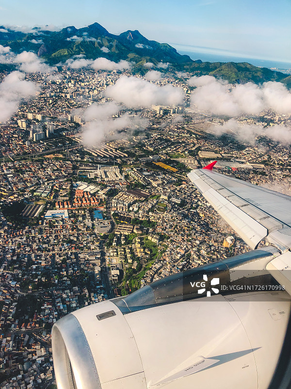 里约热内卢上空的飞机景观图片素材