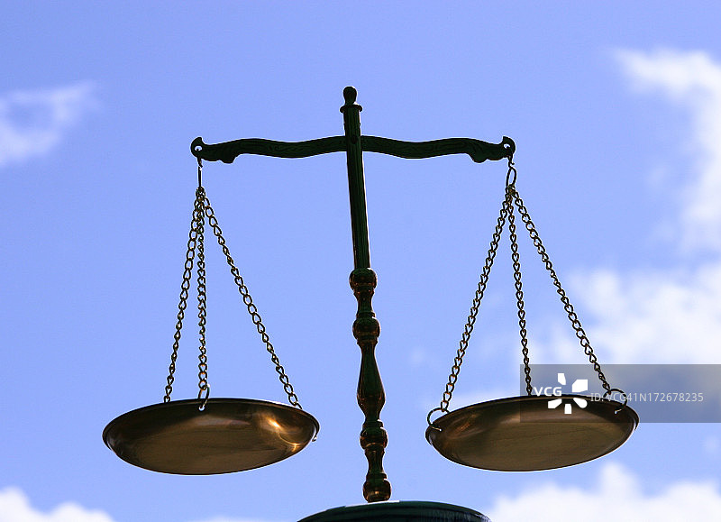平衡、正义、天秤座、蓝天图片素材