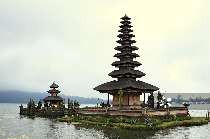 印度尼西亚巴厘岛贝都古布拉坦水神庙图片素材