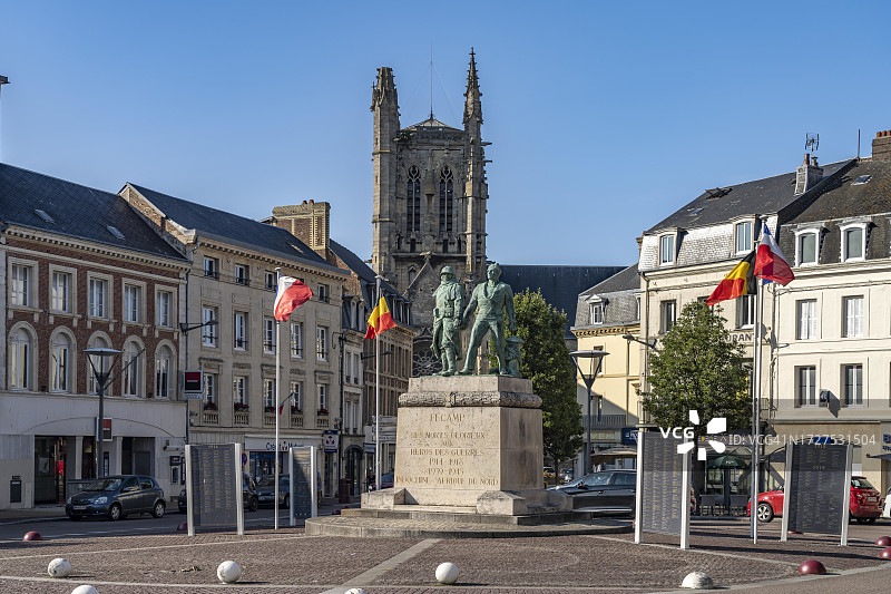 法国诺曼底费康二战纪念馆和圣斯蒂芬天主教堂图片素材