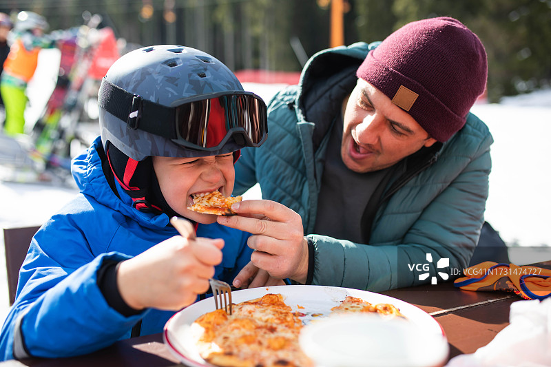 雪地假期图片素材