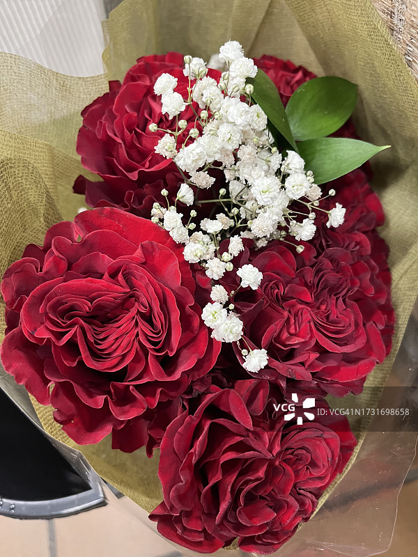 加拿大多伦多桌上玫瑰花束高角度景观图片素材