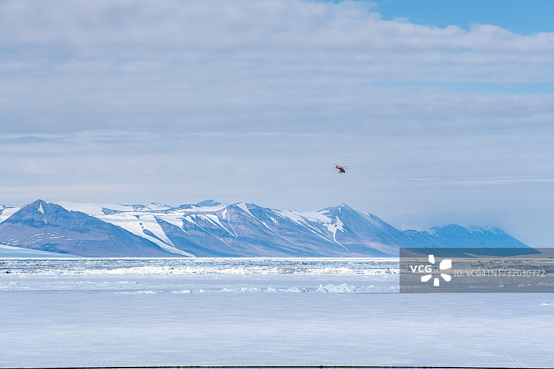 南极罗斯海麦克默多海峡海天一色雪山风光图片素材