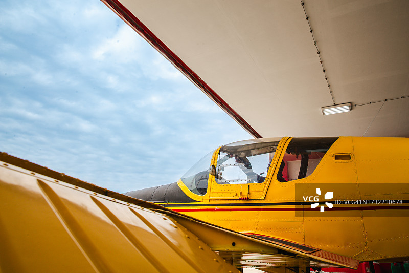 准备飞行图片素材