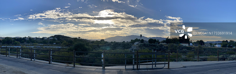 美国加利福尼亚州圣克拉里塔的壮丽景色图片素材