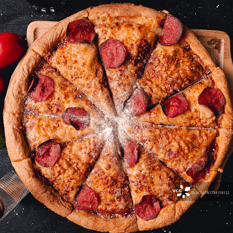 桌上的馅饼俯视图图片素材