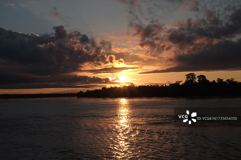 亚马逊河日落图片素材
