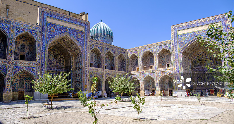 撒马尔罕列吉斯坦广场图片素材