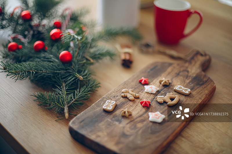 烘焙饼干背景：姜饼饼干图片素材