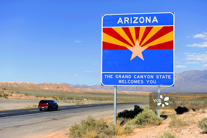 公路指示牌图片素材