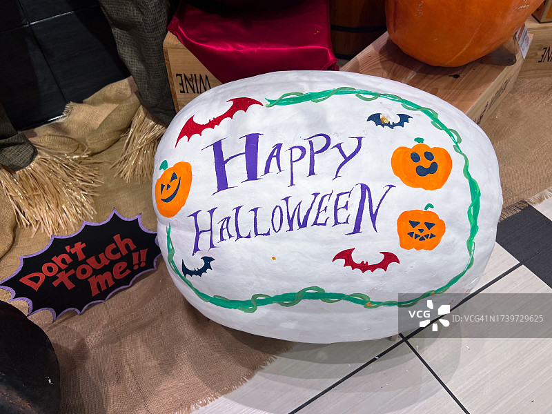 万圣节白色彩绘南瓜图片素材