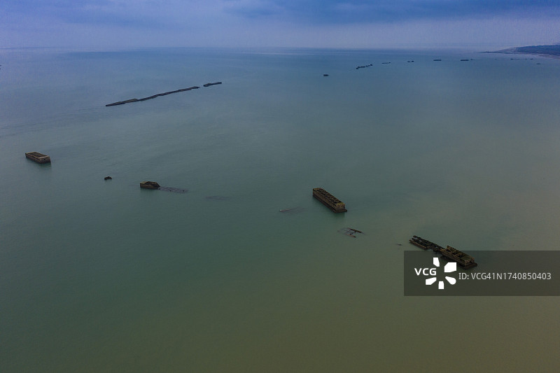 法国诺曼底阿罗芒什莱班人工港口图片素材