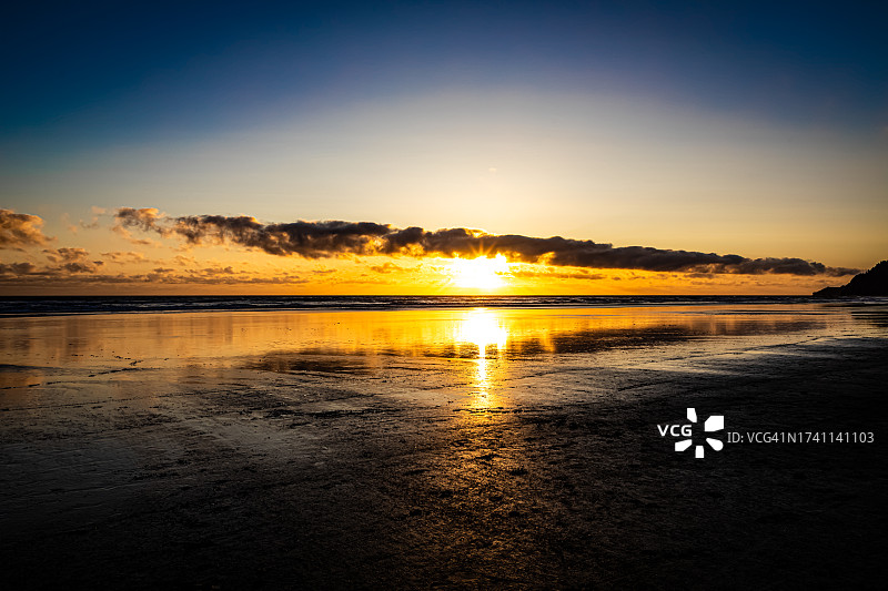 曼萨尼塔海滩日落海景图片素材