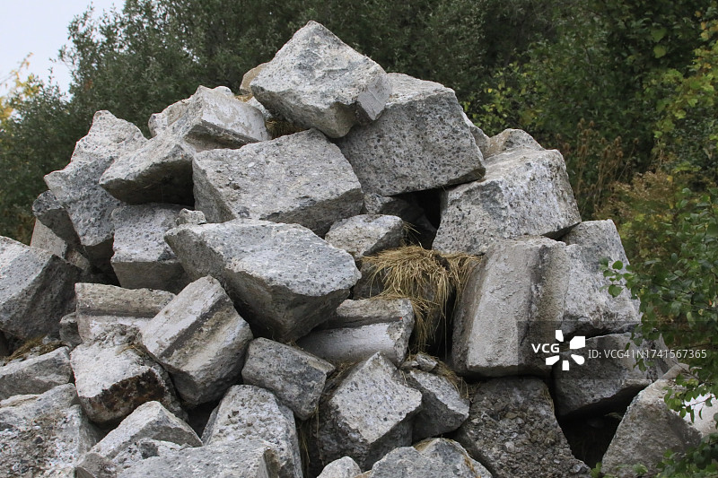 大块花岗岩石堆图片素材