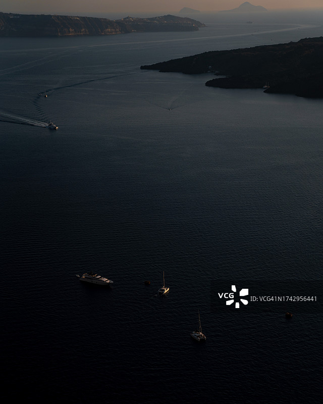 日落海天一色俯瞰图片素材