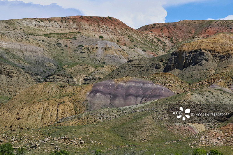 美国怀俄明州温泉城的山脉壮丽景色图片素材