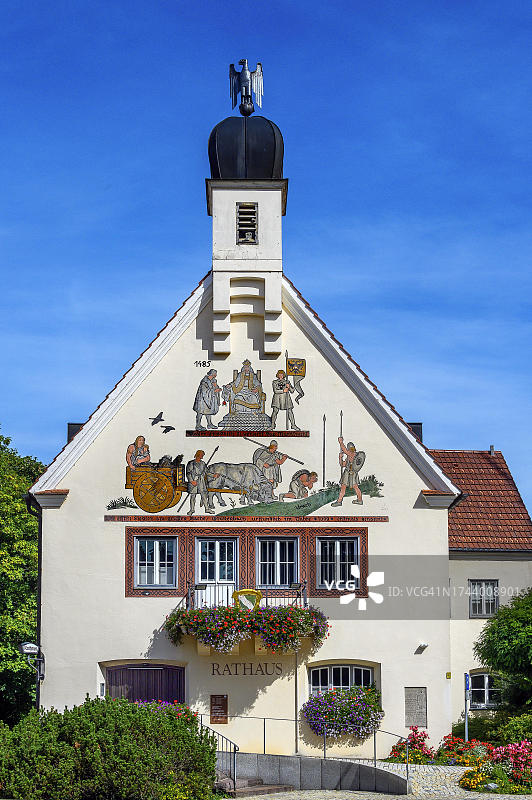 巴伐利亚巴特格罗宁巴赫的市政厅外墙壁画图片素材