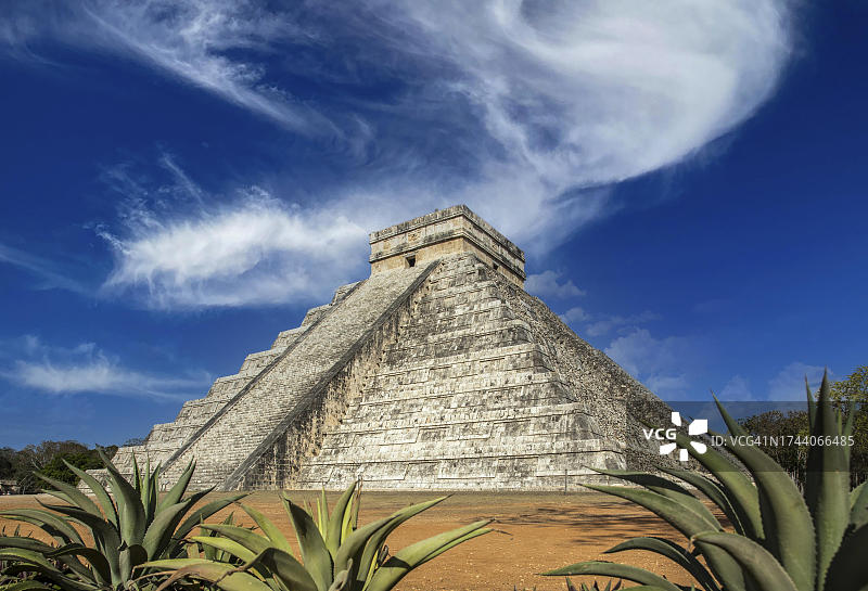 奇琴伊察金字塔，联合国教科文组织遗产，墨西哥尤卡坦图片素材
