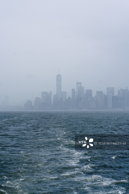 曼哈顿下城南渡轮视角图片素材