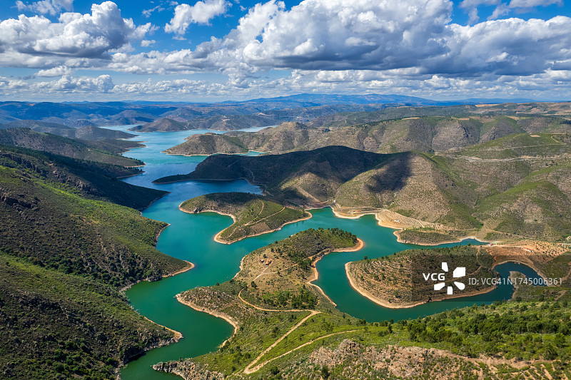 葡萄牙北部：萨博尔湖抽象景观航拍图片素材