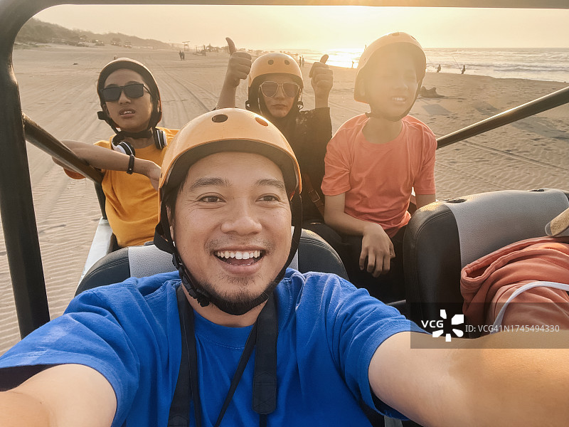 家庭度假第一人称视角图片素材