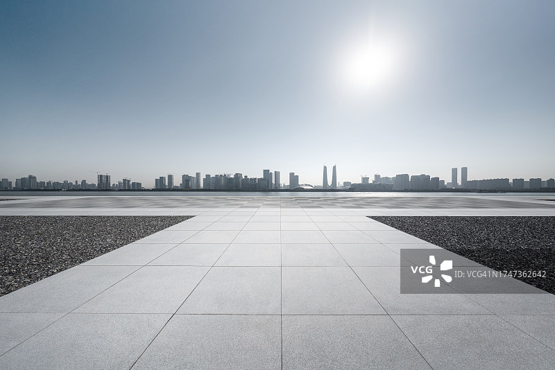 城市天际线，停车场图片素材