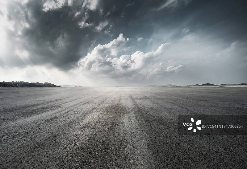 暴风雨天空，道路背景图片素材