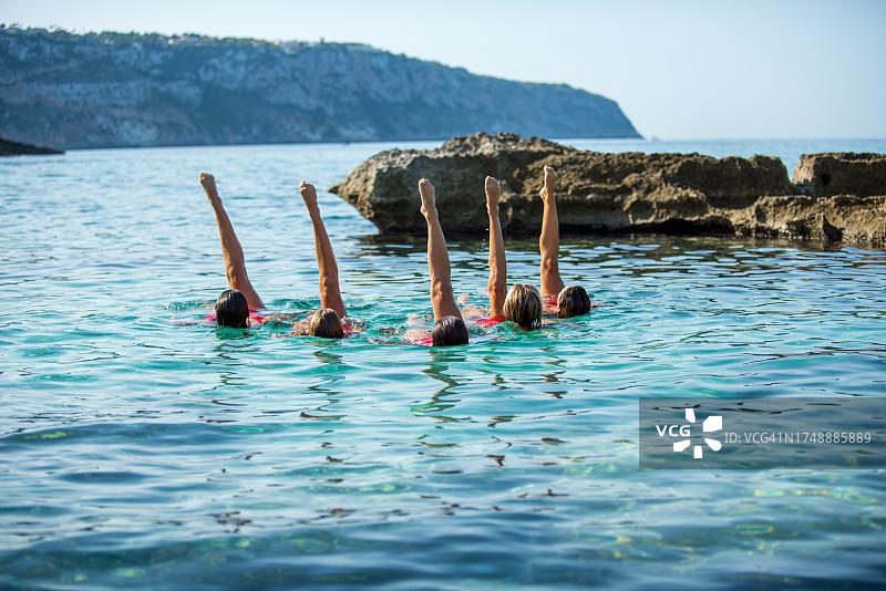 地中海花样游泳——马略卡岛，巴利阿里群岛图片素材
