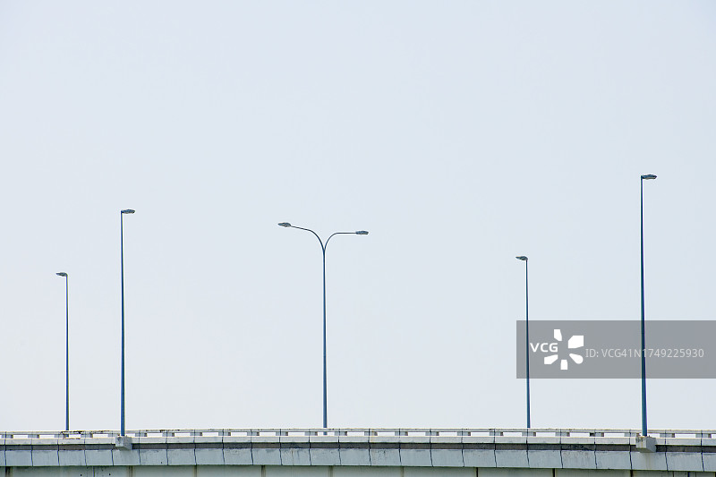 高架路上的街灯图片素材