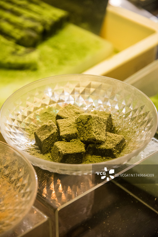 抹茶黄豆粉蕨饼图片素材