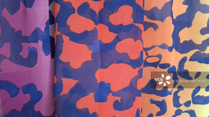 巨门洞云纹彩色服装图案图片素材