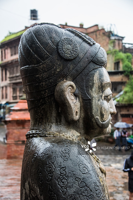 巴克塔普尔尼亚塔波拉神庙的摔跤手帕图雕像图片素材