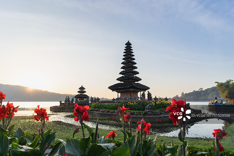 印度尼西亚巴厘岛乌伦达努·布拉坦寺图片素材