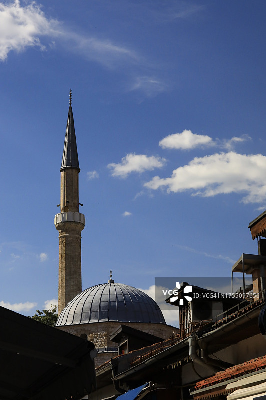 伊斯兰礼拜中心的穹顶和塔楼图片素材