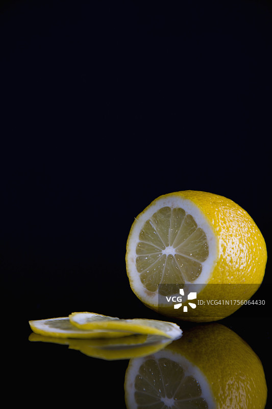柠檬切片特写图片素材