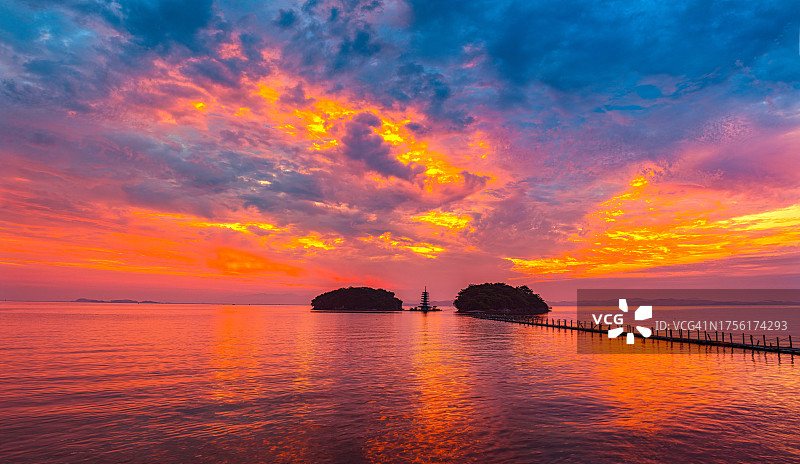 忠清南道泰安郡安眠岩日出图片素材