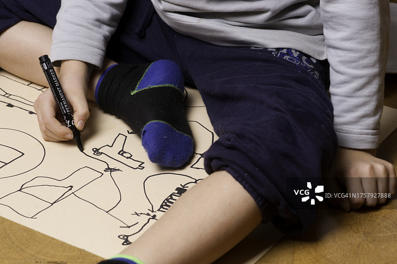 男童8岁图片素材