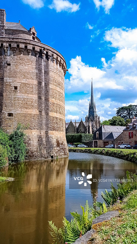 圣叙尔皮斯教堂。布列塔尼地区，Ille和Vilaine省，法国图片素材