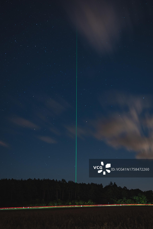 德国黑森林格欣根的特朗普激光夜景图片素材