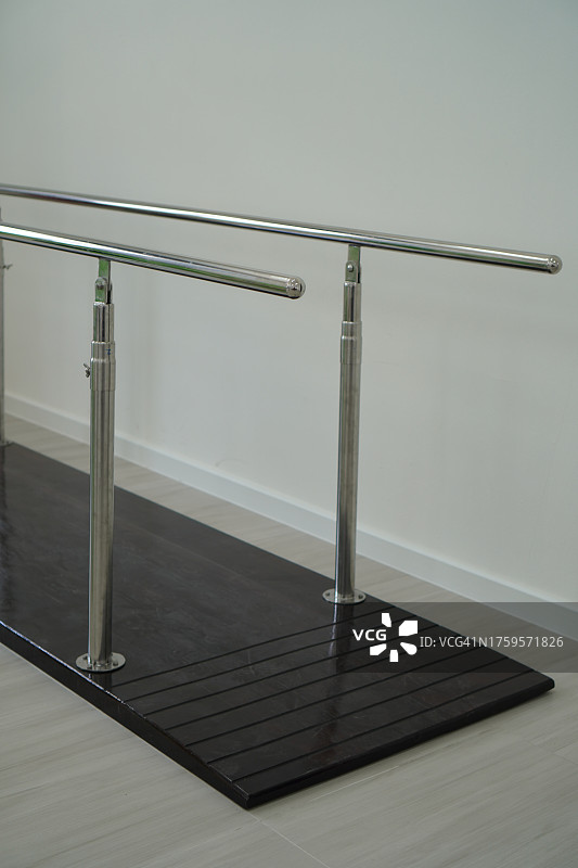 不锈钢运动杠图片素材