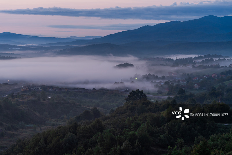 迷雾山脉图片素材
