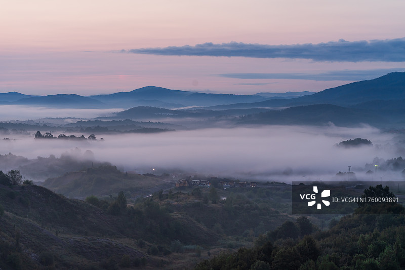 迷雾山脉图片素材