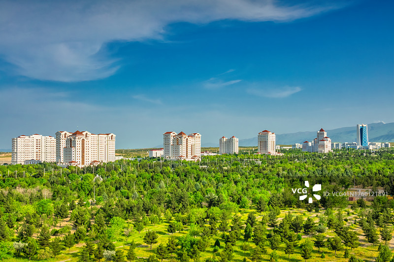 土库曼斯坦阿什哈巴德公寓楼图片素材